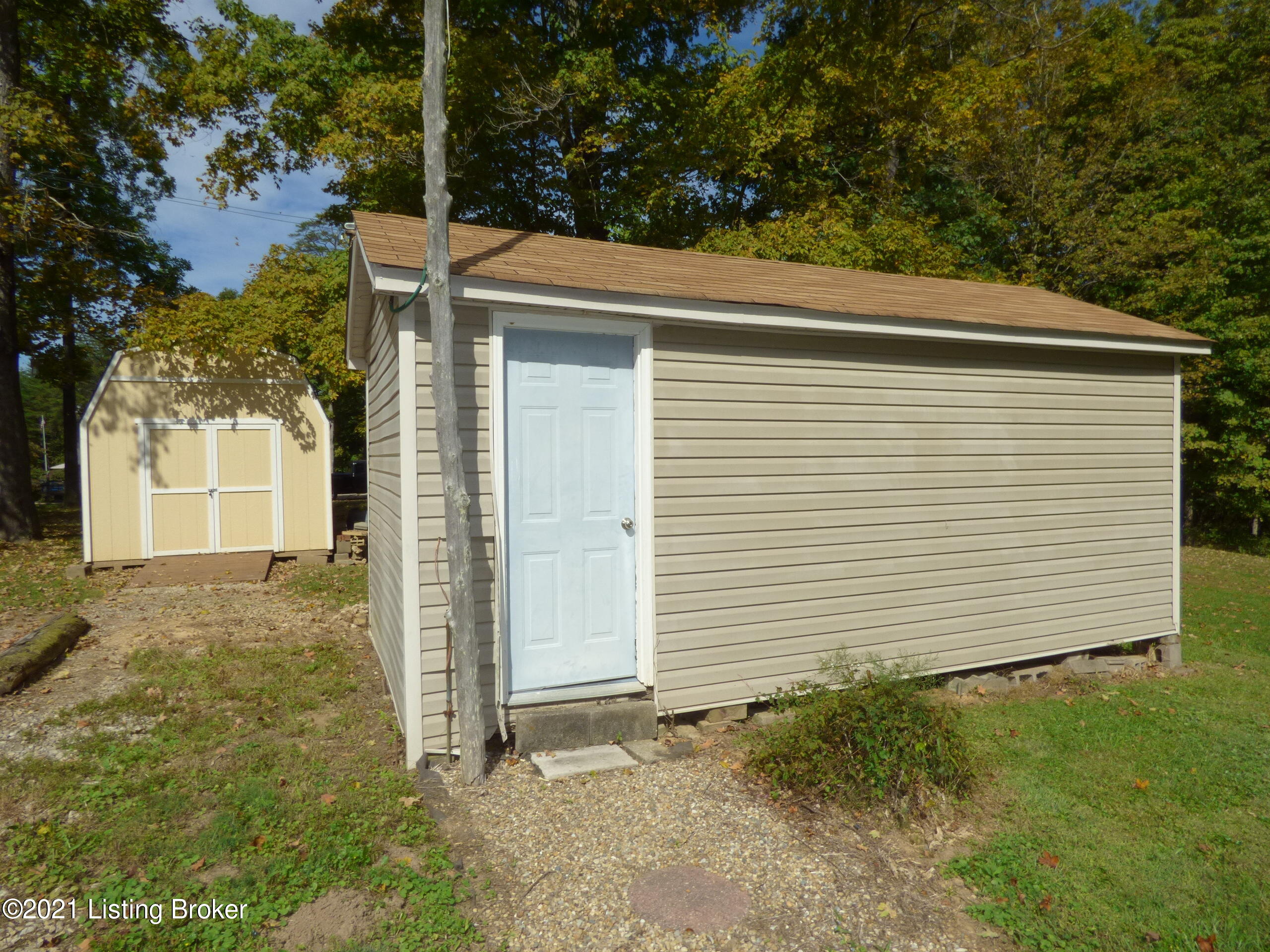 240 East Indian Stone Road Shepherdsville, KY 40165 - Photo 48 of 54 P1330286