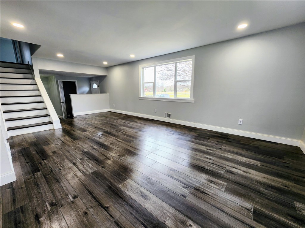 657 Regina Drive Webster, NY 14580 - Photo 15 of 45