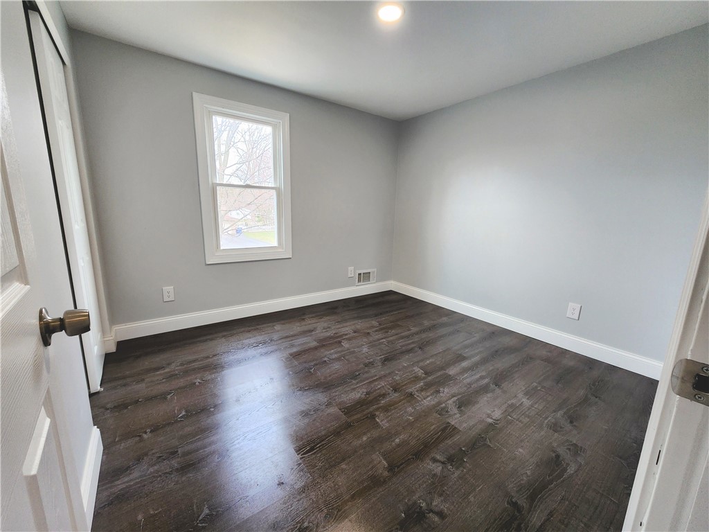 657 Regina Drive Webster, NY 14580 - Photo 28 of 45