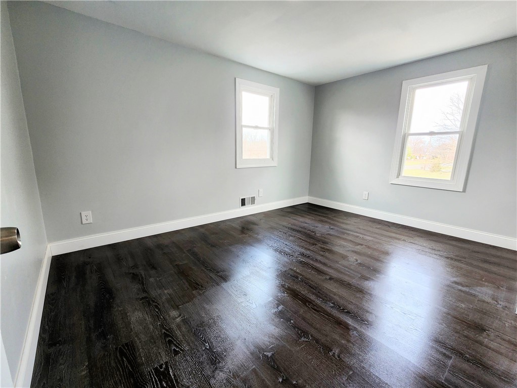 657 Regina Drive Webster, NY 14580 - Photo 32 of 45