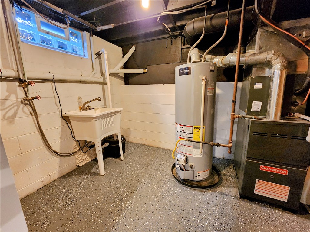 657 Regina Drive Webster, NY 14580 - Photo 40 of 45