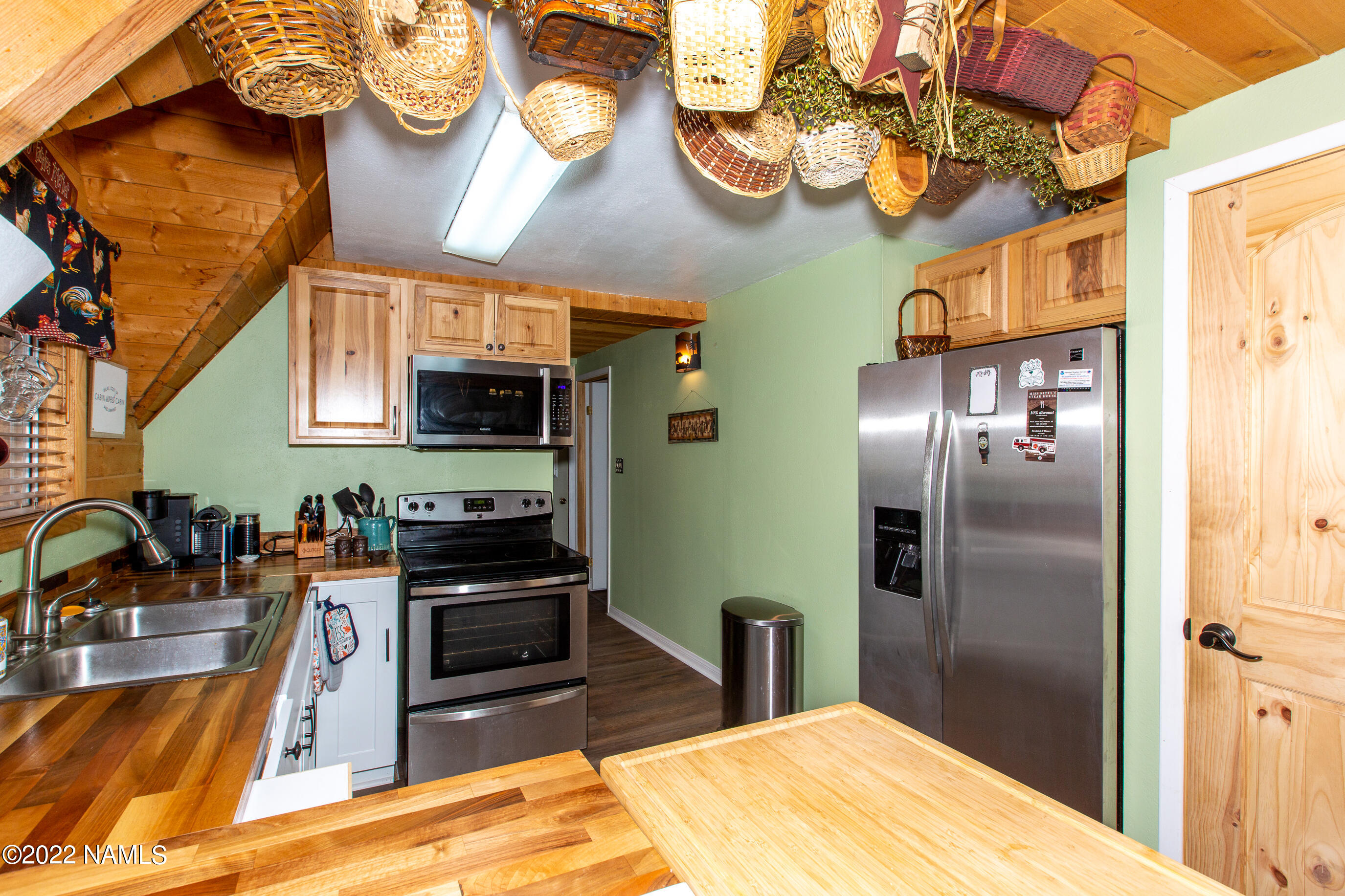7373 East Robin Hood Road Williams, AZ 86046 - Photo 10 of 51 McQuality Designs & Services, LLC-568