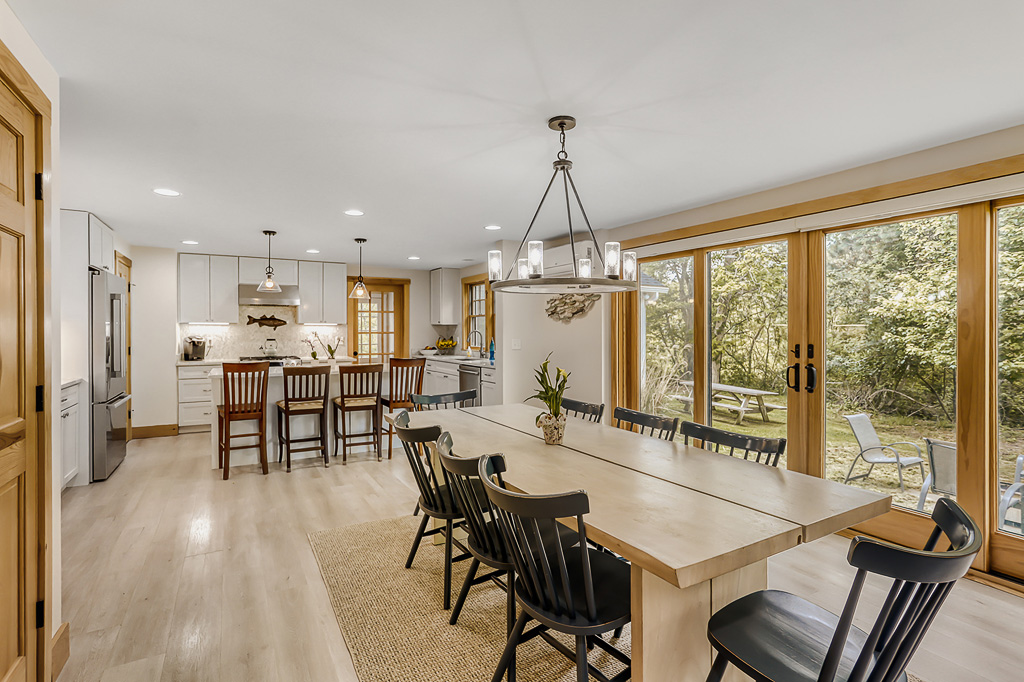 139 Tea Lane Chilmark, MA 02535 - Photo 4 of 34