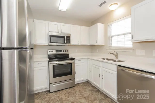 $1,835 | 8512 Galena View Drive, Charlotte, NC 28269