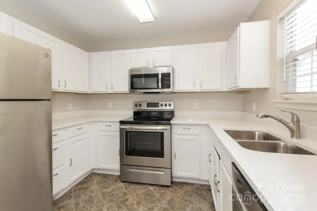 $1,835 | 8512 Galena View Drive, Charlotte, NC 28269