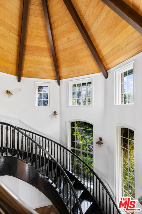 1575 Capri Drive Pacific Palisades, CA 90272 - Photo 14 of 41 a view of balcony with furniture