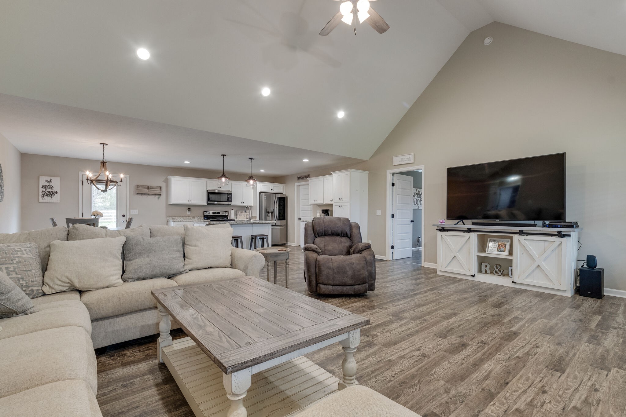 1359 Fitzpatrick Road Culleoka, TN 38451 - Photo 11 of 29 Gallery Image 11