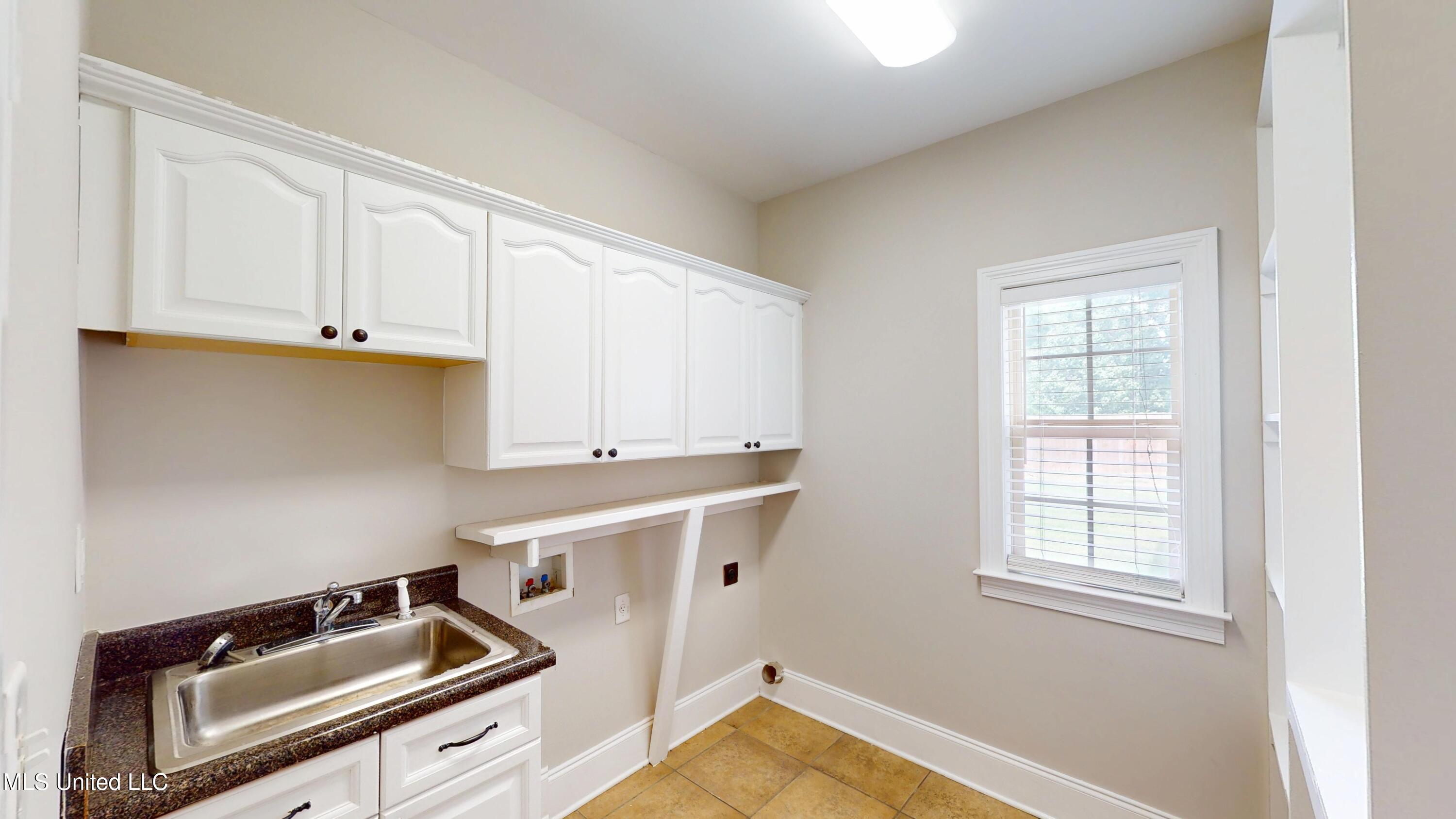 1377 Notting Hill Loop Hernando, MS 38632 - Photo 24 of 45 1377-Notting-Hill-Loop-07112025_010030