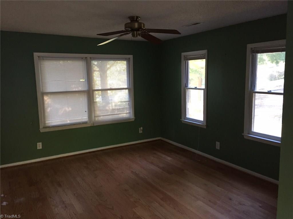 225 Kingstree Road King, NC 27021 - Photo 6 of 11