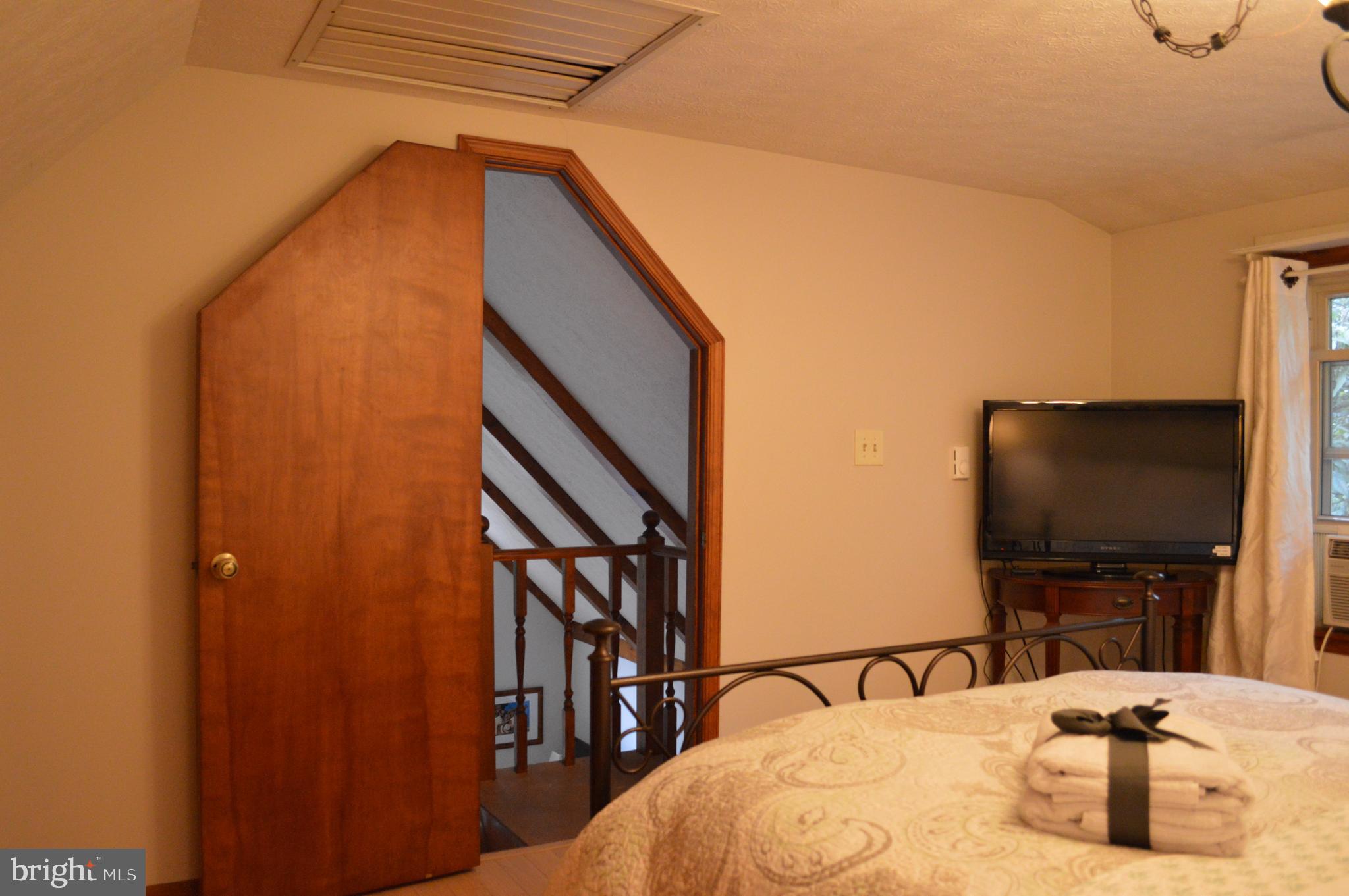 3775 Pious Ridge Road Berkeley Springs, WV 25411 - Photo 26 of 45 Gallery Image 26