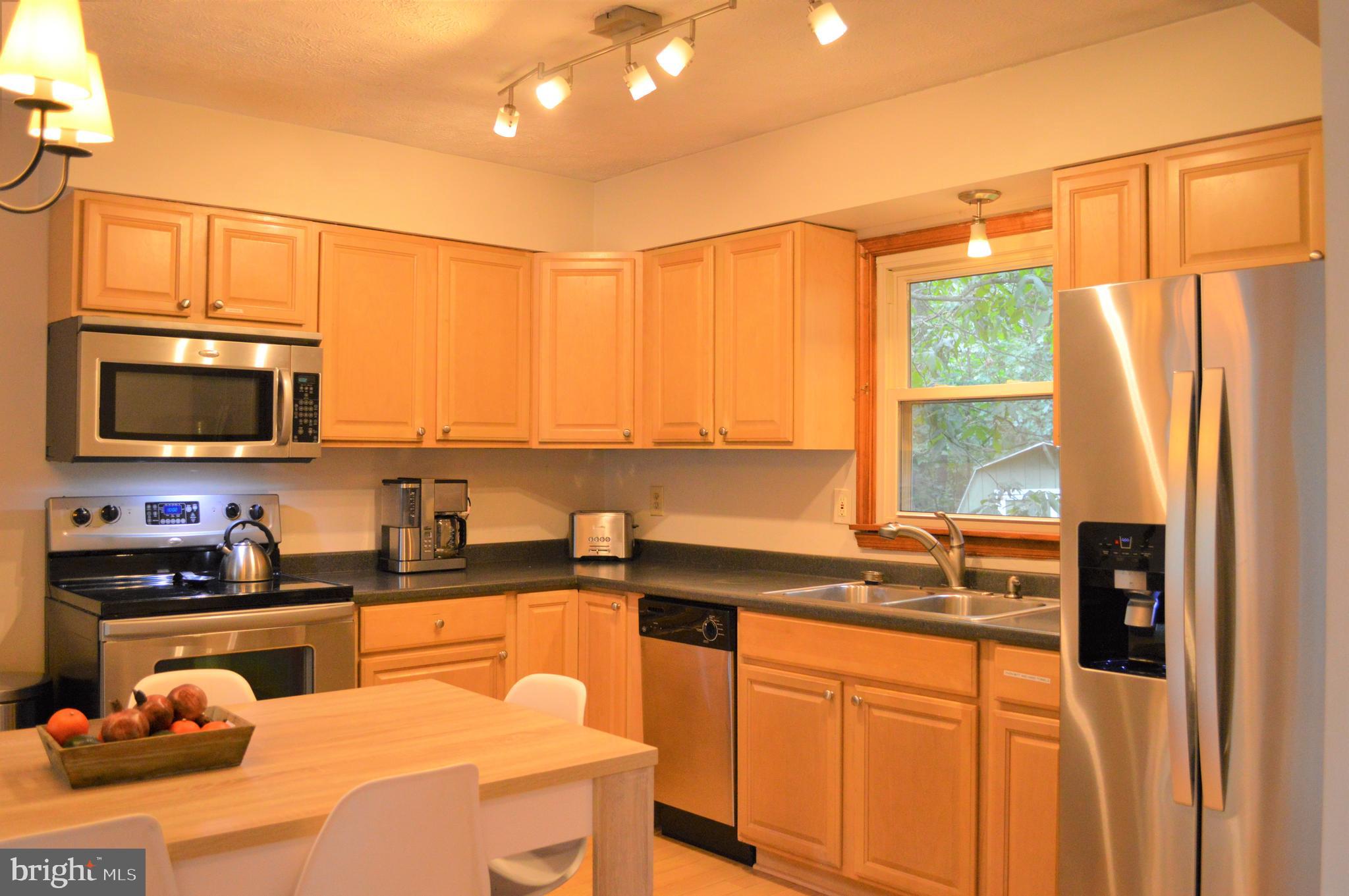 3775 Pious Ridge Road Berkeley Springs, WV 25411 - Photo 9 of 45 Fully equipped kitchen