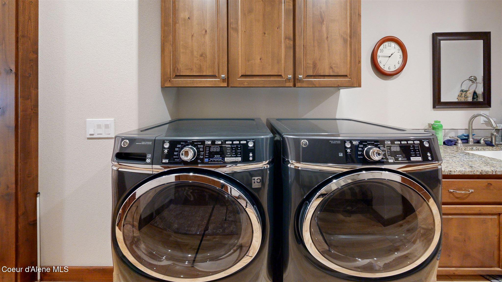19398 North Ella Road Rathdrum, ID 83858 - Photo 51 of 88 laundry room