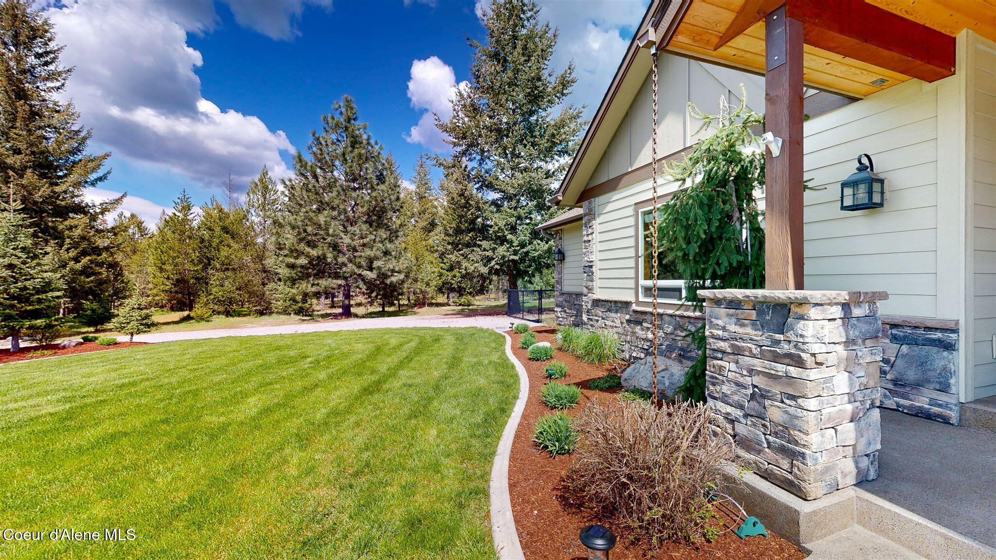 19398 North Ella Road Rathdrum, ID 83858 - Photo 74 of 88 front yard1