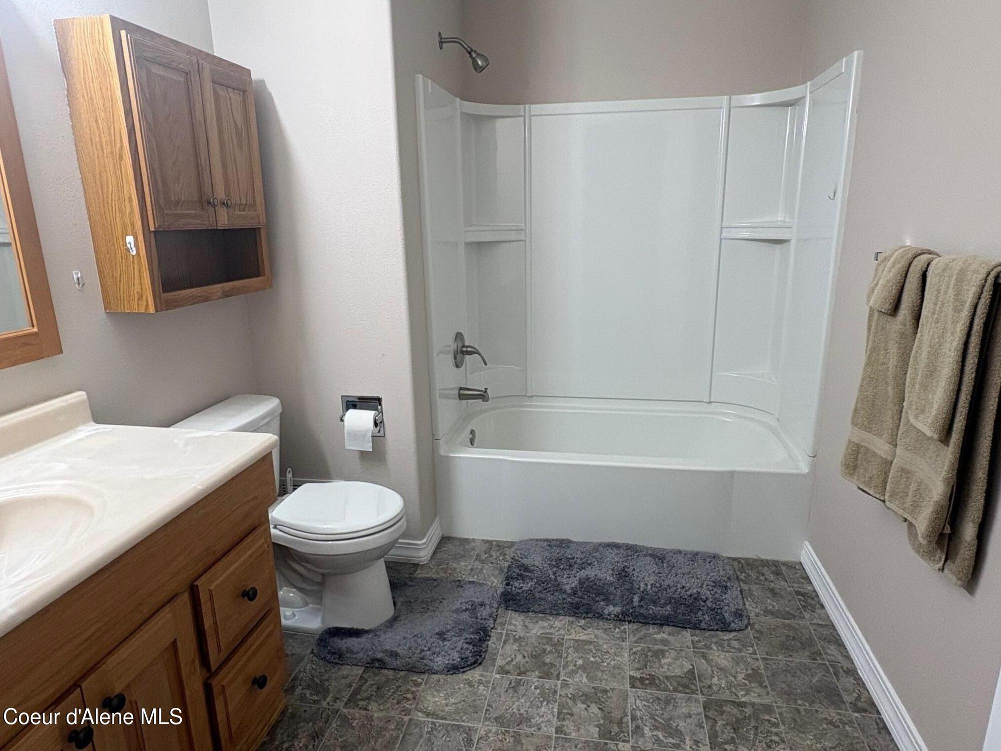 19398 North Ella Road Rathdrum, ID 83858 - Photo 87 of 88 gest qtr bath