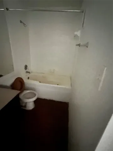 $59,900 | 14550 Fonmeadow Drive, Unit 1006, Houston, TX 77035