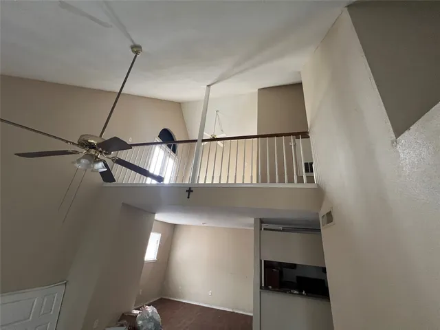 $59,900 | 14550 Fonmeadow Drive, Unit 1006, Houston, TX 77035