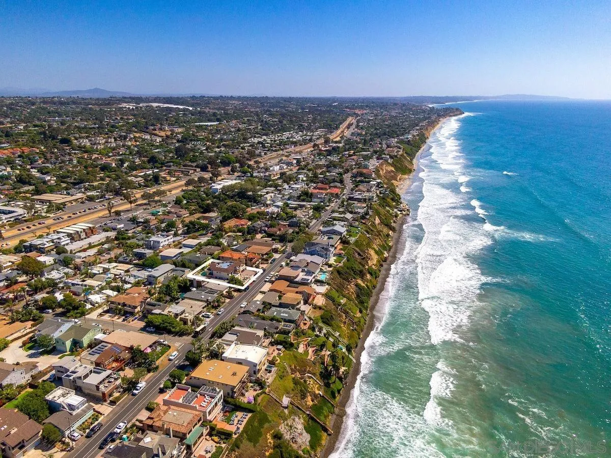 1235 Neptune Avenue Encinitas, CA 92024 - Photo 12 of 32 a view of an ocean