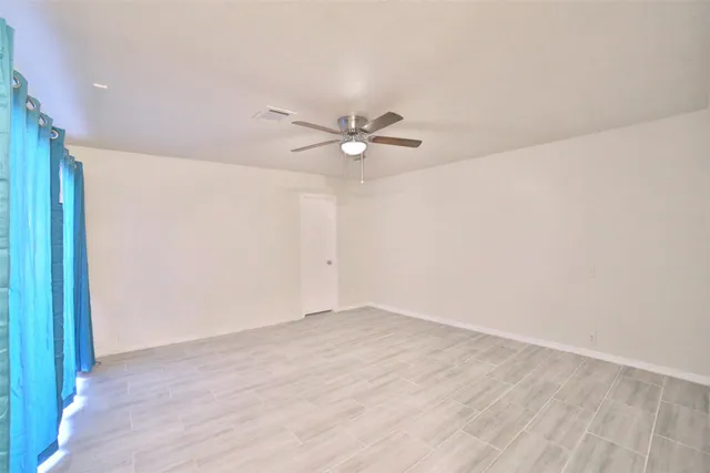 $2,000 | 10723 Shawnbrook Drive, Houston, TX 77071