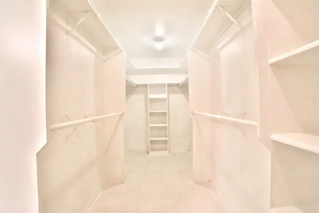 $2,000 | 10723 Shawnbrook Drive, Houston, TX 77071