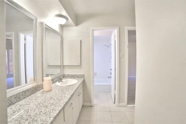 $2,000 | 10723 Shawnbrook Drive, Houston, TX 77071