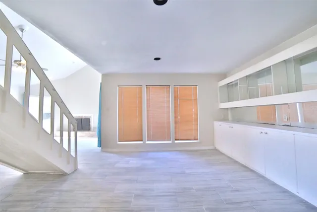 $2,000 | 10723 Shawnbrook Drive, Houston, TX 77071