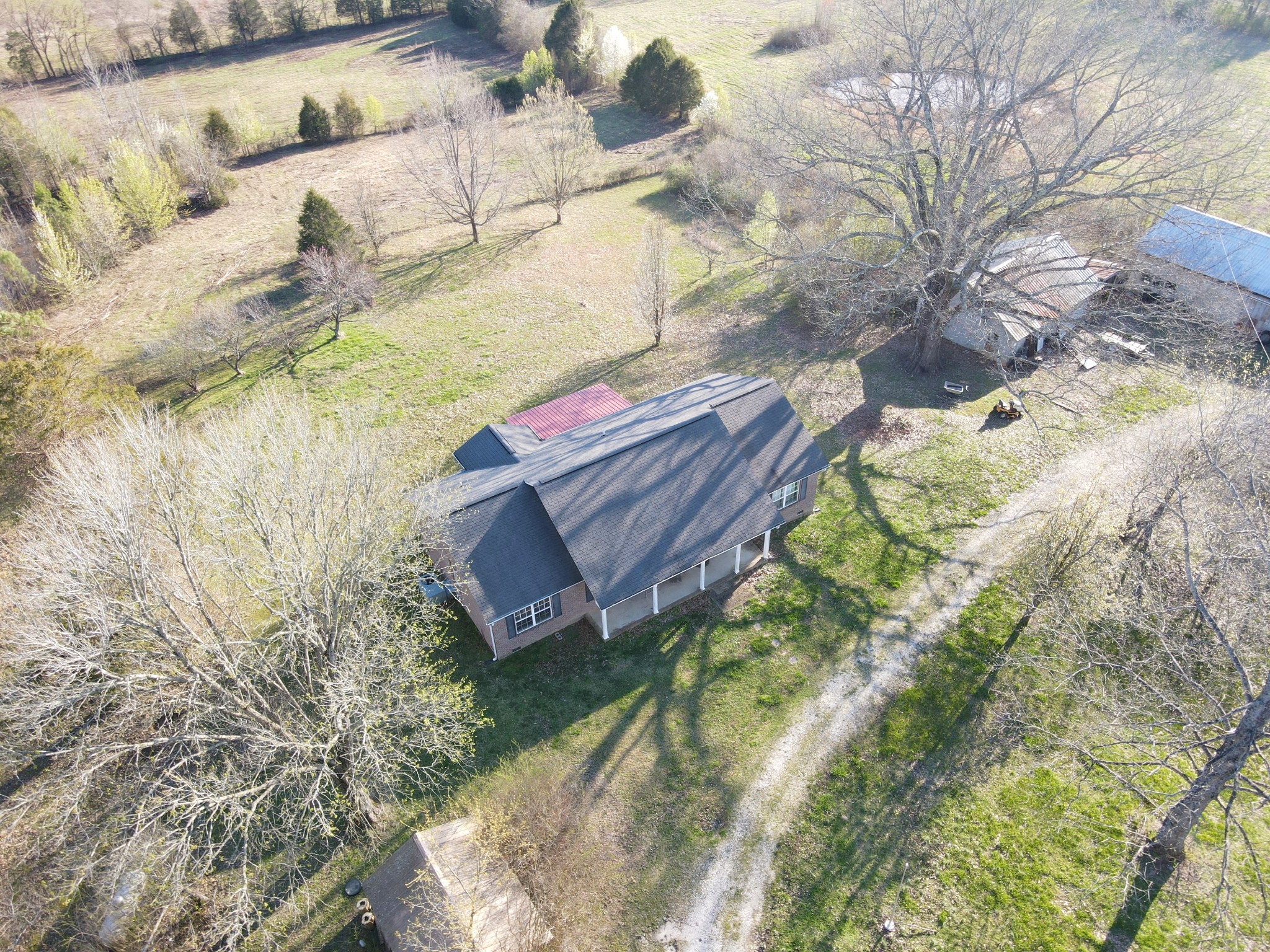 4450 Kelly Road Holladay, TN 38341 - Photo 7 of 28 Gallery Image 7