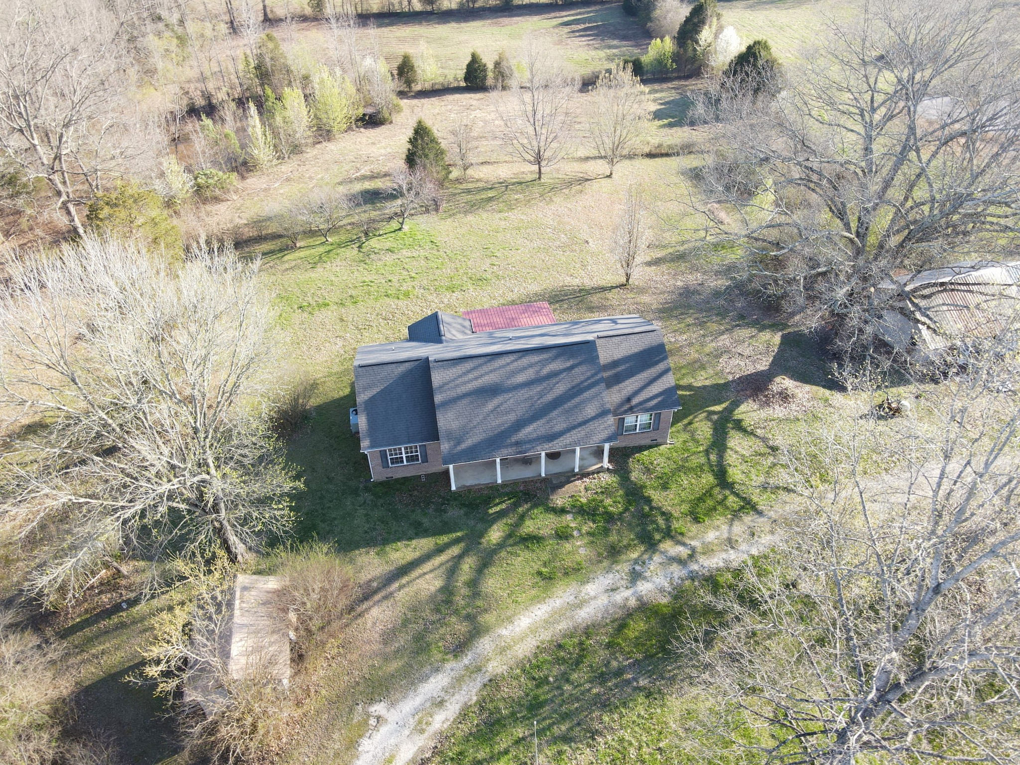 4450 Kelly Road Holladay, TN 38341 - Photo 8 of 28 Gallery Image 8