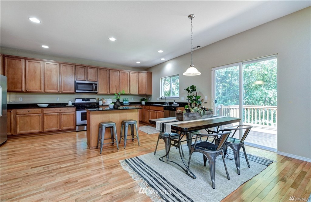 2723 232nd Street Southeast Bothell, WA 98021 - Photo 12 of 36