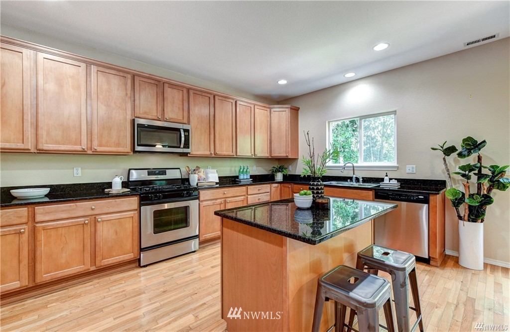 2723 232nd Street Southeast Bothell, WA 98021 - Photo 17 of 36