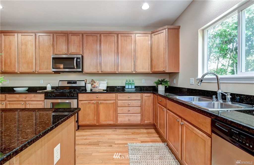 2723 232nd Street Southeast Bothell, WA 98021 - Photo 18 of 36
