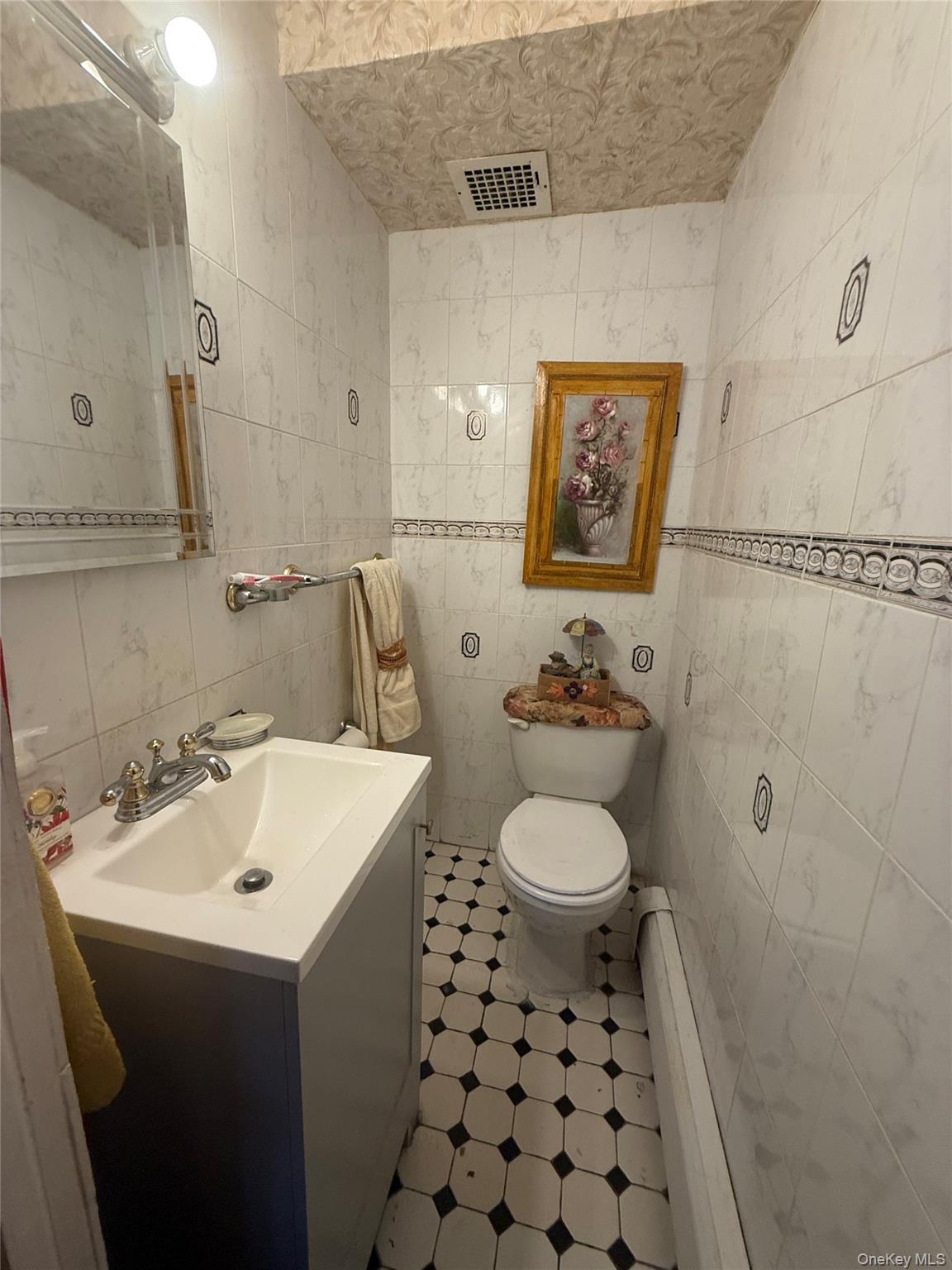 89-12 Desarc Road Queens, NY 11417 - Photo 9 of 10
