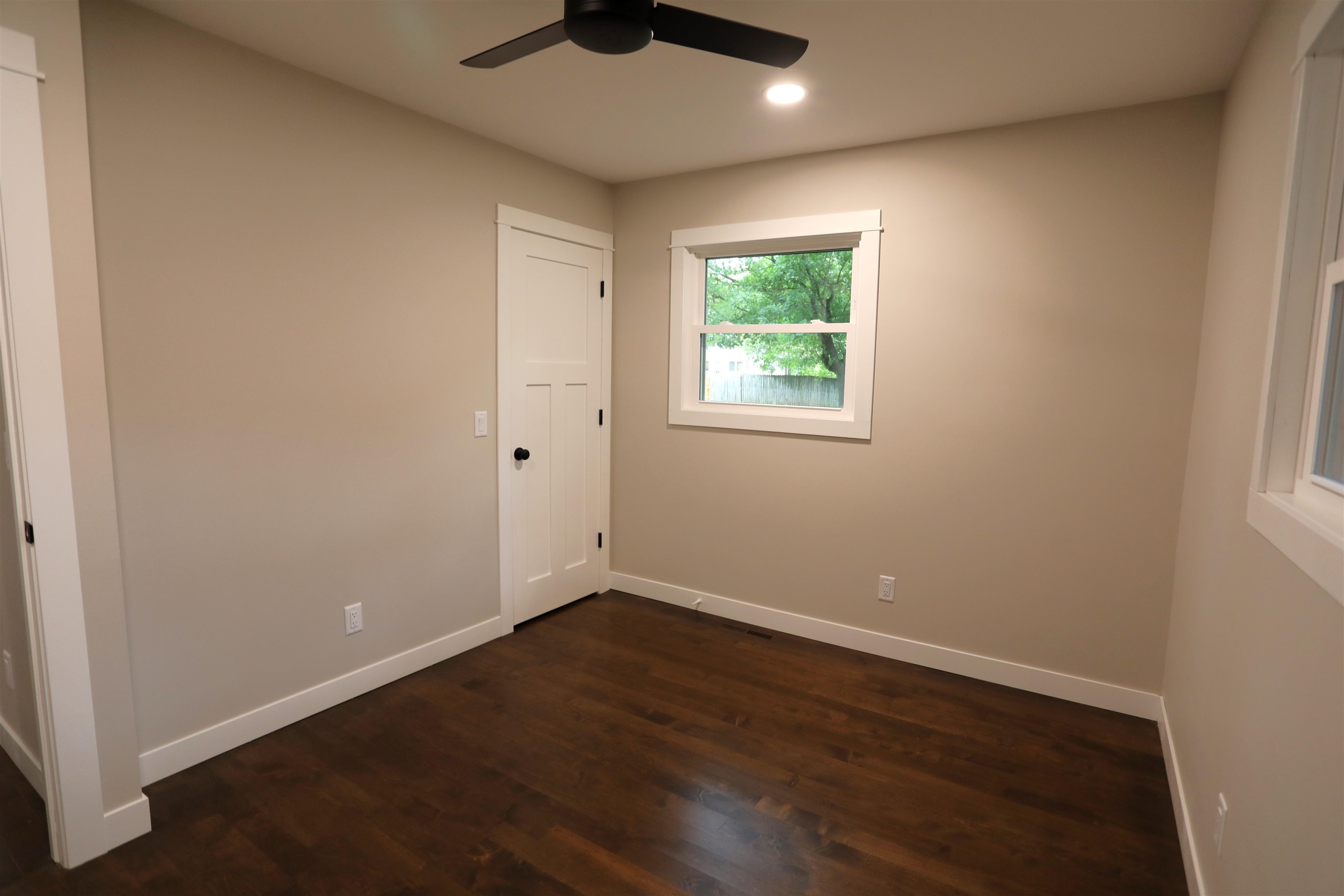 4222 School Madison, WI 53704 - Photo 17 of 31 Gallery Image 17