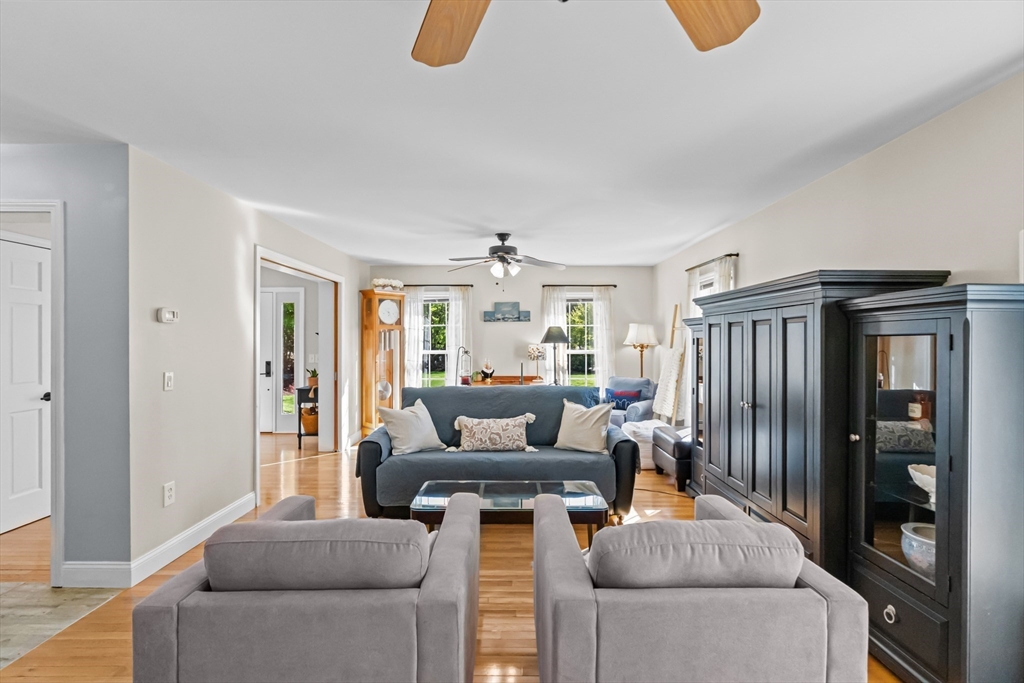 5 Nottingham Way Freetown, MA 02702 - Photo 3 of 41