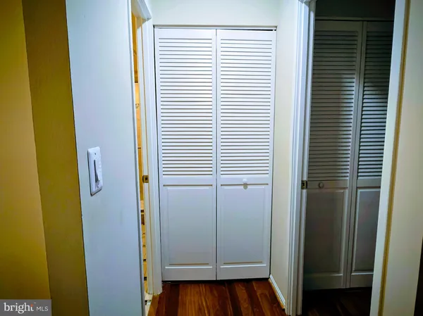 $2,400 | 5903 Mt Eagle Drive, Unit 802, Alexandria, VA 22303