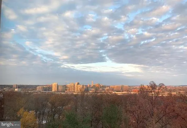 $2,400 | 5903 Mt Eagle Drive, Unit 802, Alexandria, VA 22303