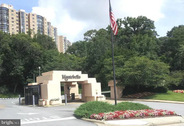 $2,400 | 5903 Mt Eagle Drive, Unit 802, Alexandria, VA 22303