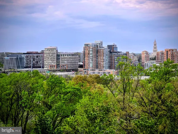 $2,400 | 5903 Mt Eagle Drive, Unit 802, Alexandria, VA 22303