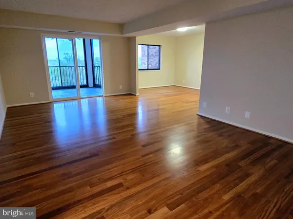 $2,400 | 5903 Mt Eagle Drive, Unit 802, Alexandria, VA 22303