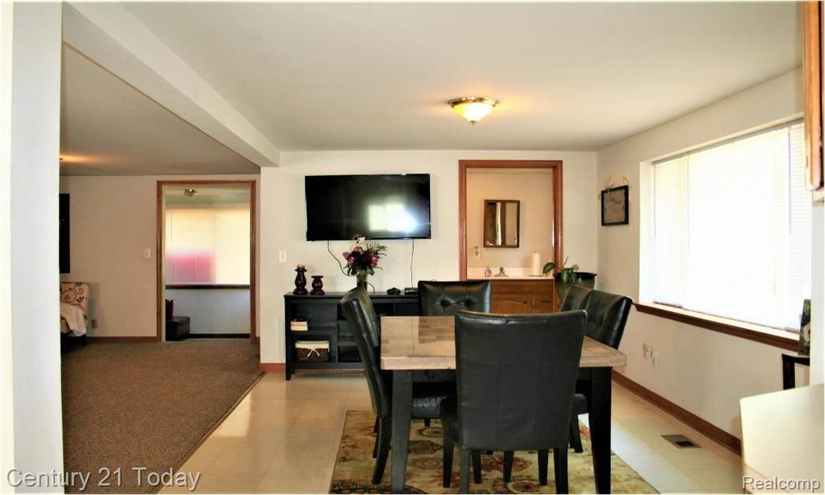 118-116 Rathbone Street Mount Clemens, MI 48043 - Photo 11 of 43 35.jpg