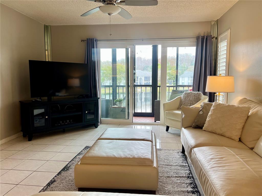 1151 Pine Ridge Circle West, Unit G2 Tarpon Springs, FL 34688 - Photo 3 of 24