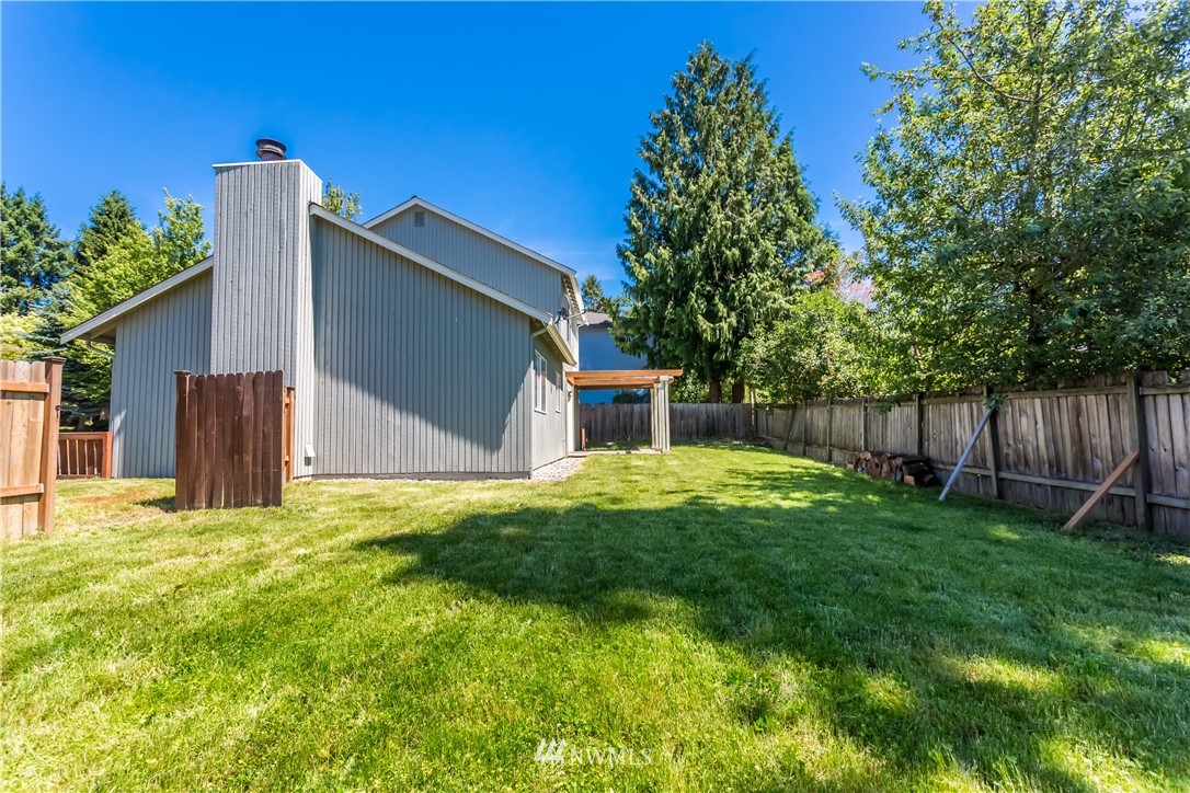 10405 Northeast 200th Street Bothell, WA 98011 - Photo 16 of 17 Gallery Image 16