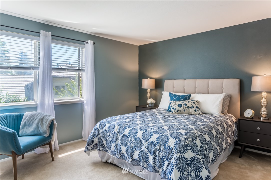 10405 Northeast 200th Street Bothell, WA 98011 - Photo 9 of 17 Gallery Image 9