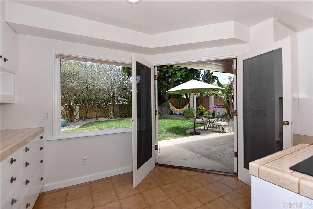 211 Avenida Cortez La Jolla, CA 92037 - Photo 14 of 25