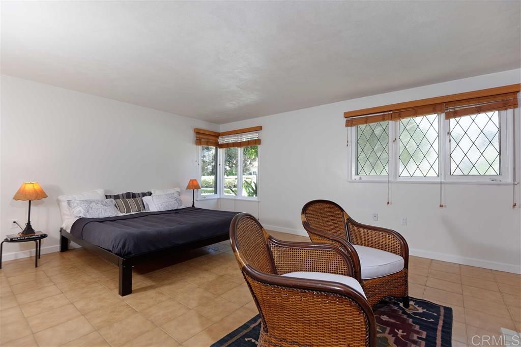 211 Avenida Cortez La Jolla, CA 92037 - Photo 17 of 25