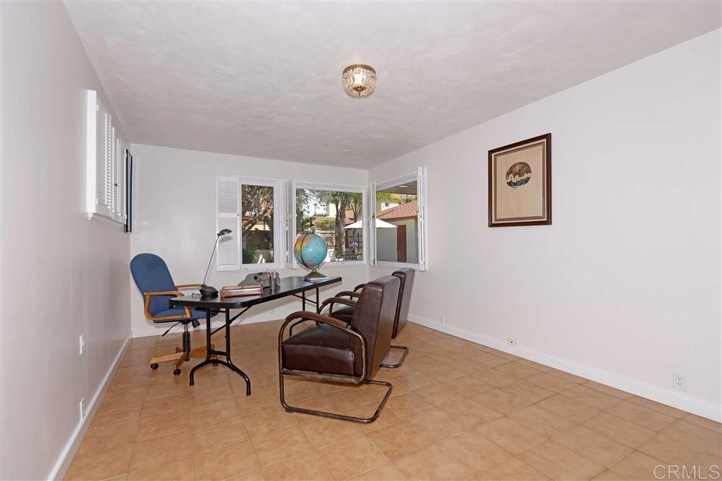 211 Avenida Cortez La Jolla, CA 92037 - Photo 18 of 25