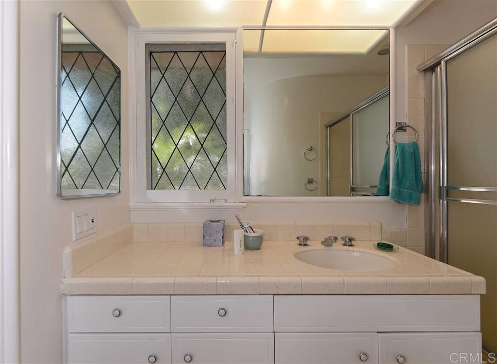 211 Avenida Cortez La Jolla, CA 92037 - Photo 19 of 25