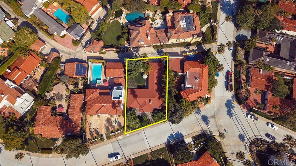 211 Avenida Cortez La Jolla, CA 92037 - Photo 3 of 25