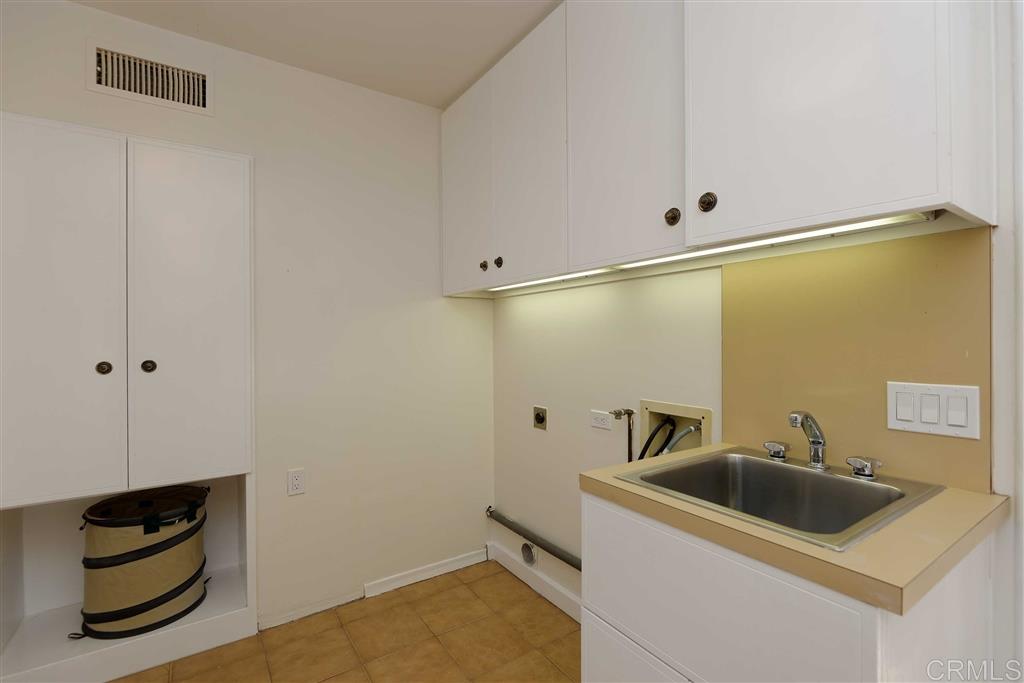 211 Avenida Cortez La Jolla, CA 92037 - Photo 21 of 25