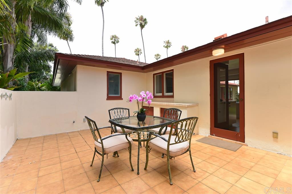 211 Avenida Cortez La Jolla, CA 92037 - Photo 22 of 25