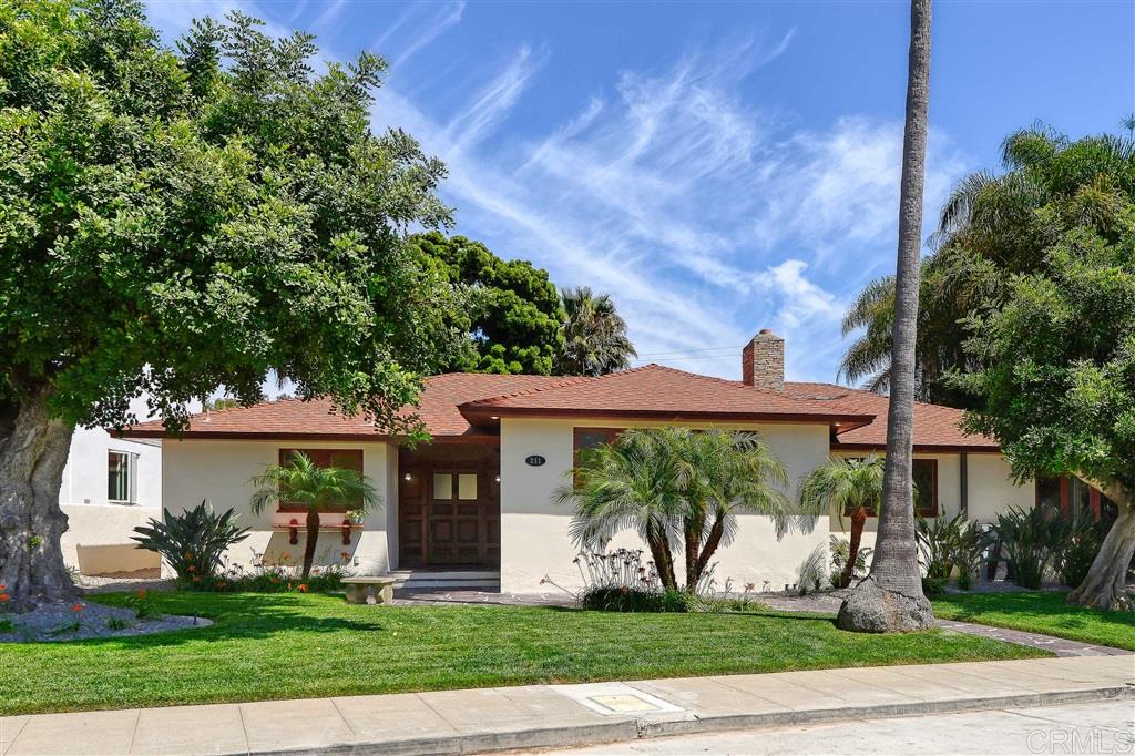 211 Avenida Cortez La Jolla, CA 92037 - Photo 4 of 25